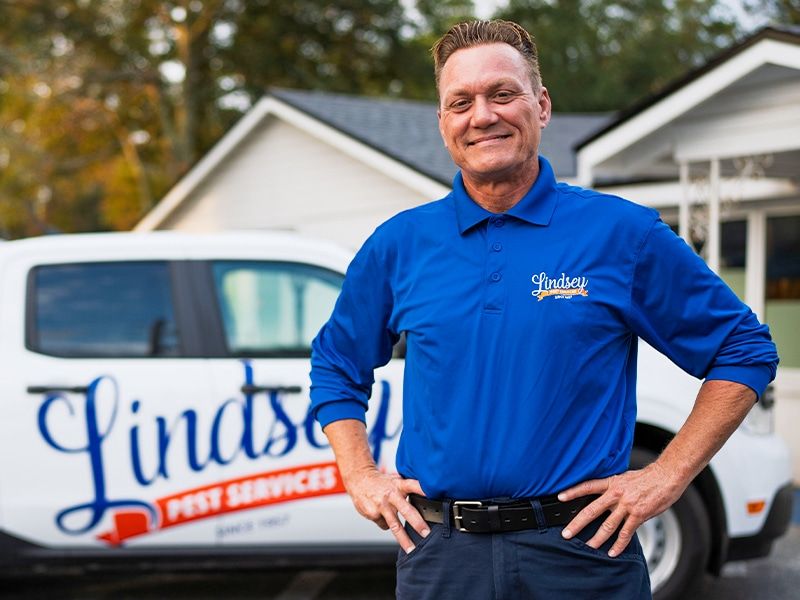 experienced pest control specialist