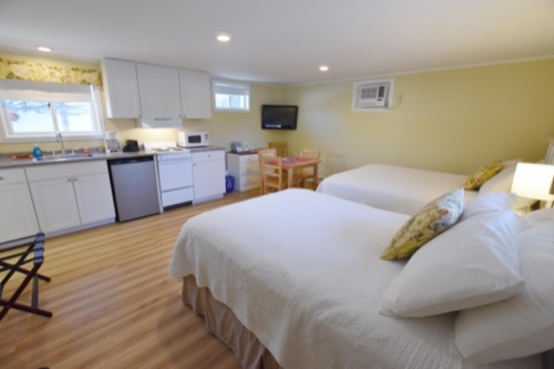 wilson-lake-inn_studio-first-floor_01