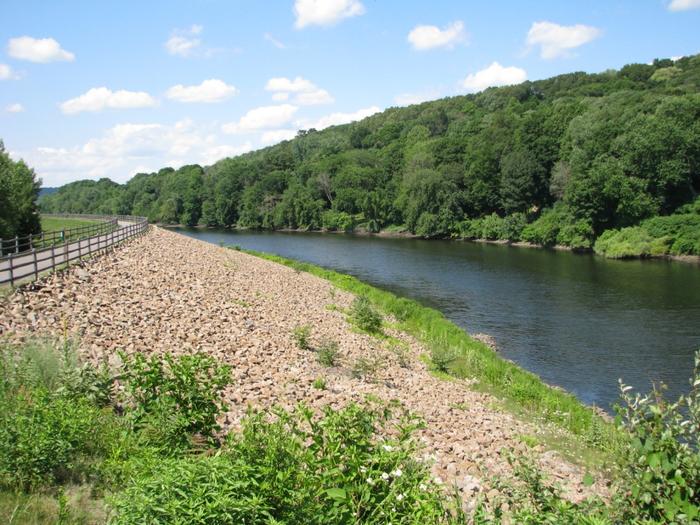 Derby Greenway Trail (Naugatuck River Greenway)