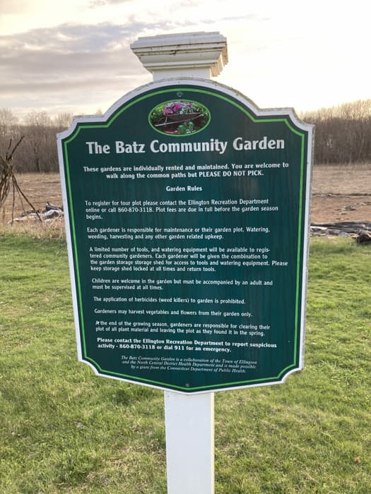 community garden sign (Credit: Linda Anderson)