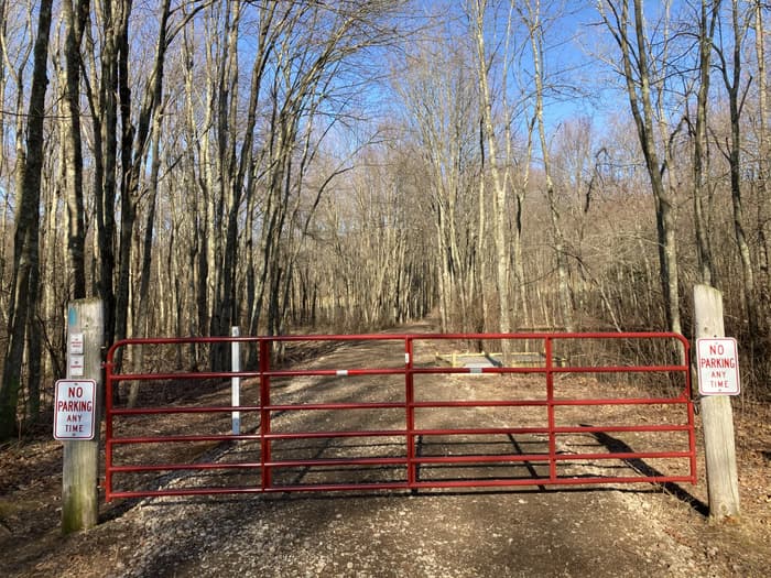 red gate on Batz Trail Road (Credit: Linda Anderson)