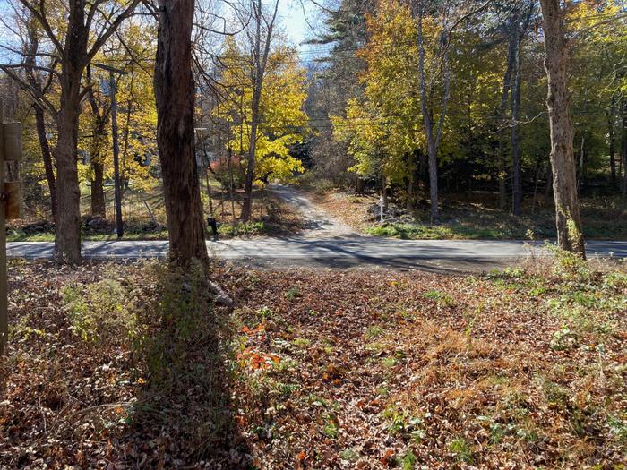 Entrance from Seymour Road/ Rt67 (Credit: Trail Finder staff/ AK)