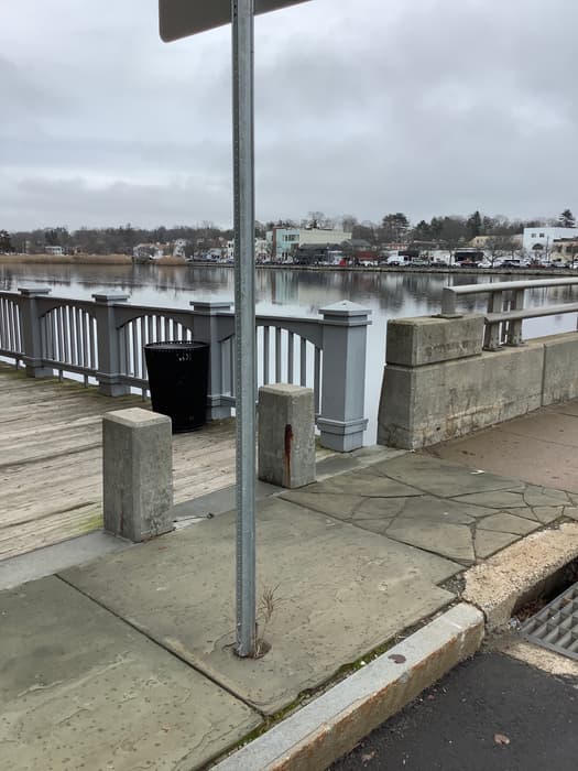 Boardwalk access from Post Rd (Credit: C. Kelly)