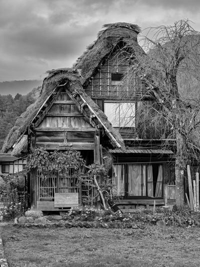 David Clough, Visiting Photographer: Gassho-zukuri house exterior