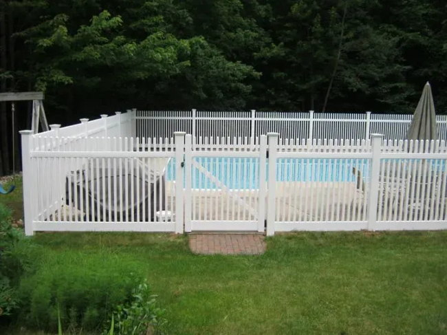 5' Chestnut Picket with New England Style Post Caps and Pool Code Gate