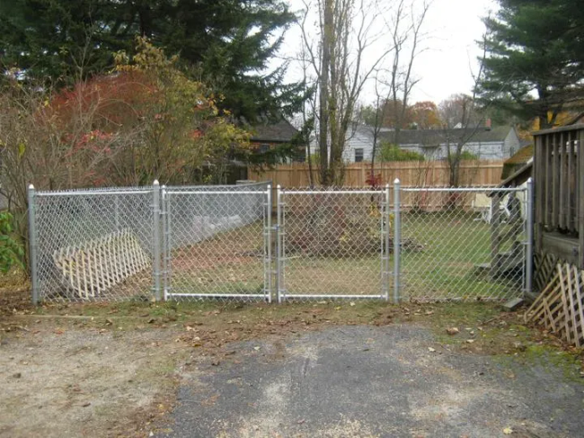 4' Galvanized Chain Link with Double Gate