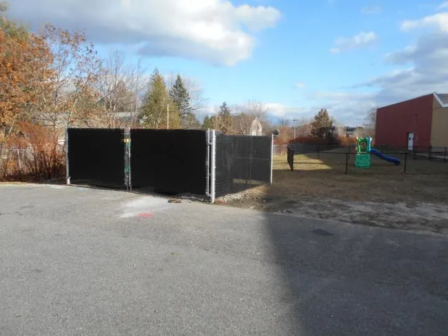 6' Galvanized Chain Link Dumpster Enclosure with Privacy Slats