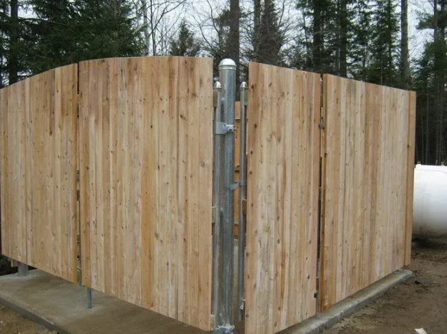 Dumpster Enclosure with Steel Posts