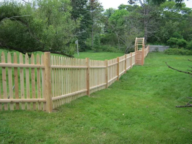 4' Spaced Stockade Picket with Round Posts and Cedar Arbor