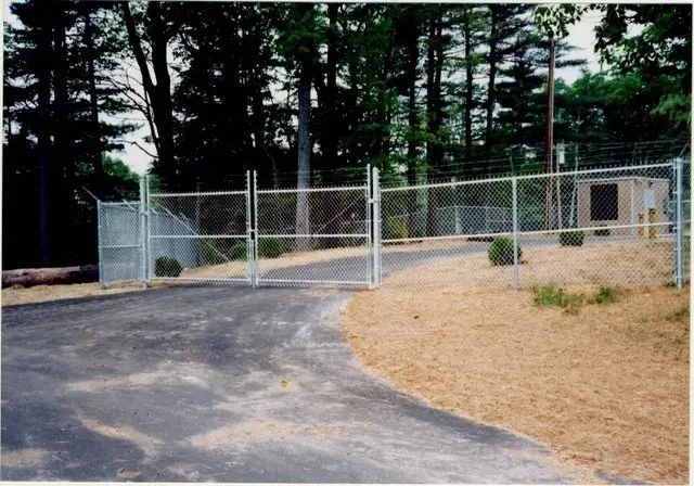 6' Chain Link Plus 1' Barb Wire and Double Swing Gate
