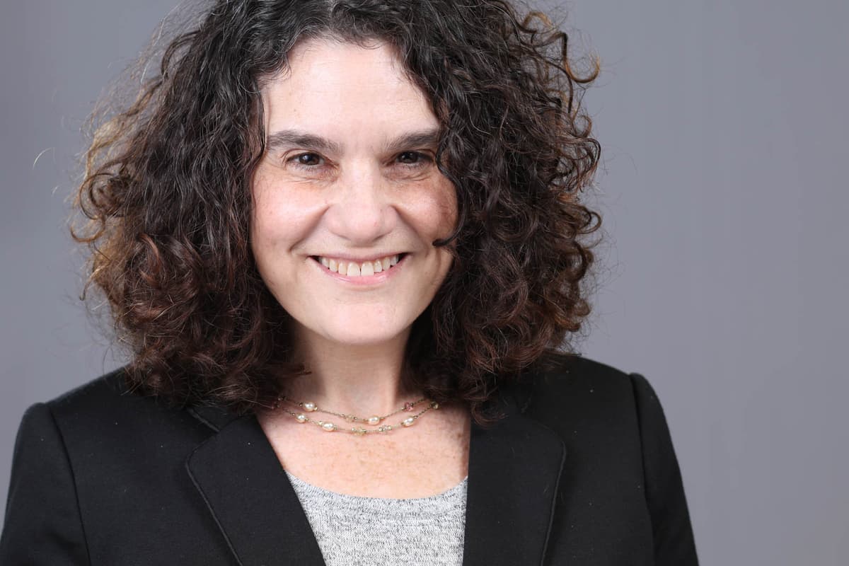 Leslie Kowalski, PhD, IBCLC