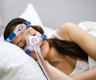 apneic patient using cpap machine