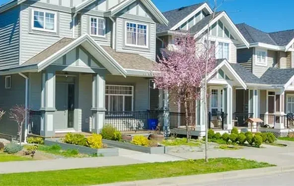 residential home in neighborhood