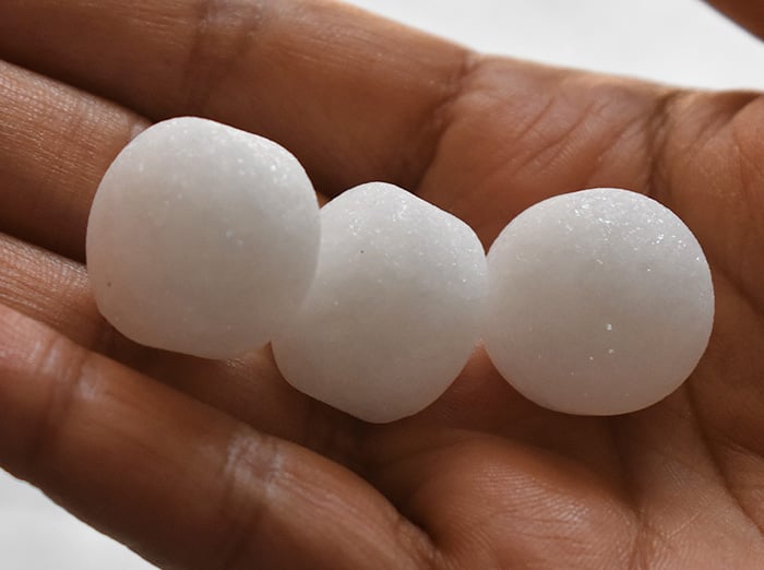 mothballs used to repel mice and rats