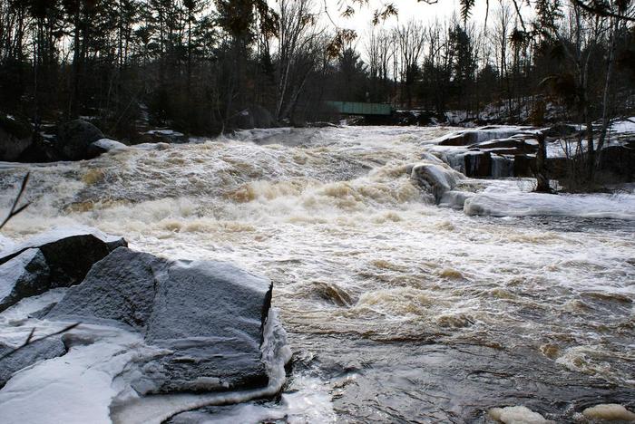 Lower Sinclair falls (Credit: Wm Hill/Hiking the trail to yesterday)