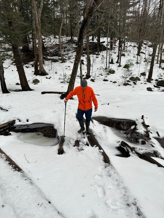 Hiking to base of Lampson Falls Dec 30, 2022 (Credit: Sarah Reynolds)