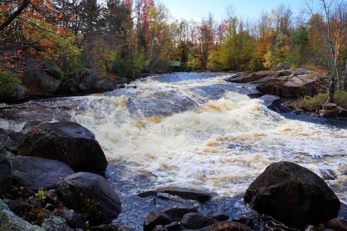 Lower Sinclair falls (Credit: Wm Hill/Hiking the trail to yesterday)
