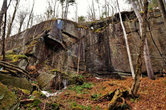 (Credit: WM Hill - Hiking the trail to yesterday)