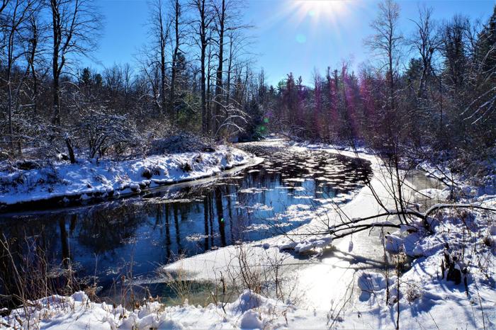Plumb Brook along the Brookside Trail (Credit: https://hikingthetrailtoyesterday.wordpress.com/)