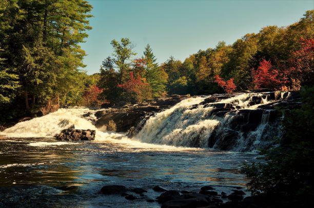 Autumn on the Raquette river (Credit: Wm.Hill/Hiking the trail to Yesterday)