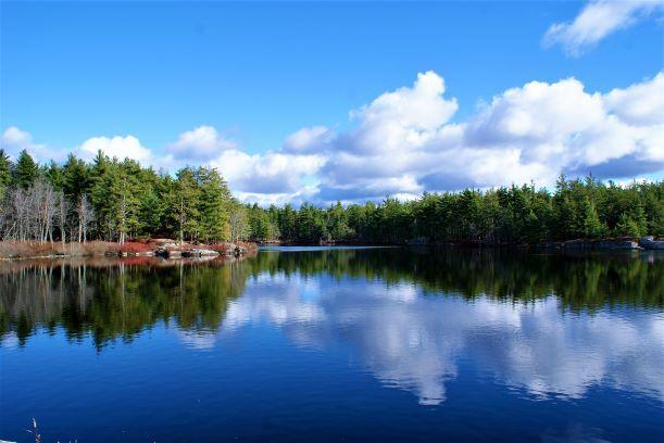 Wolf lake (Credit: Wm Hill/Hiking the trail to Yesterday)