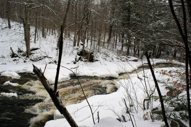 Winter at Harper falls (Credit: Wm Hill/Hiking the trail to yesterday)