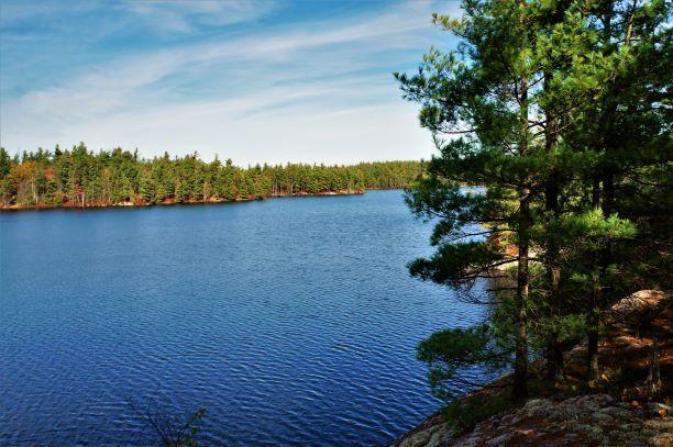 Huckleberry Lake (Credit: Wm Hill/Hiking the trail to yesterday)