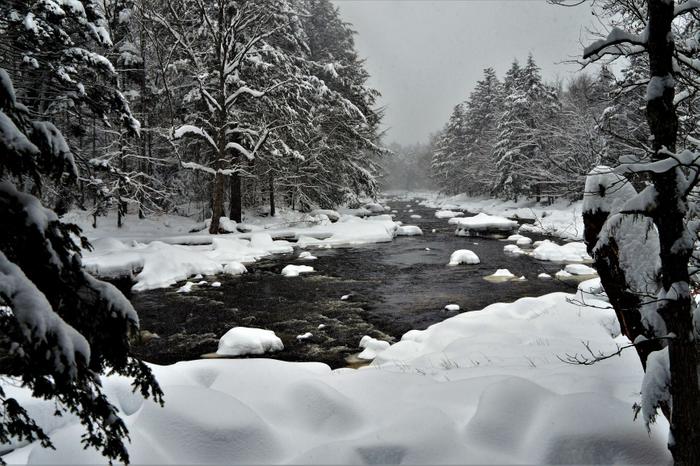 Snowy views along the Moore trail (Credit: Credit: Wm Hill- Hiking the trail to yesterday)