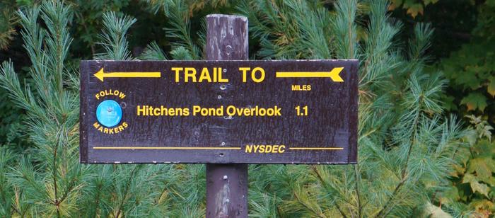 Trail head sign (Credit: https://hikingthetrailtoyesterday.wordpress.com/)