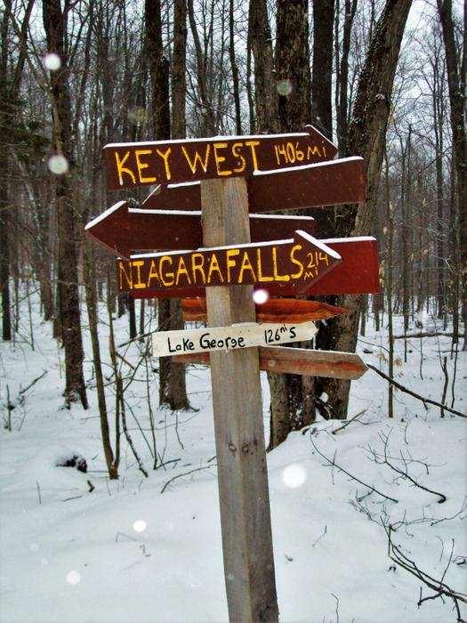 A fun signpost (Credit: https://hikingthetrailtoyesterday.wordpress.com/)