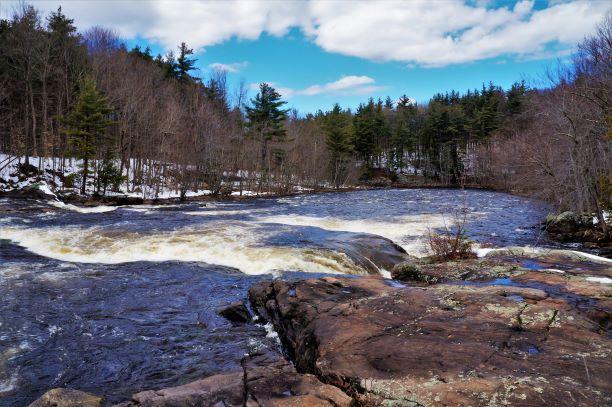 Winter on the Raquette river (Credit: Wm.Hill/Hiking the trail to Yesterday)