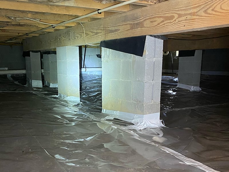 crawl space with vapor barrier