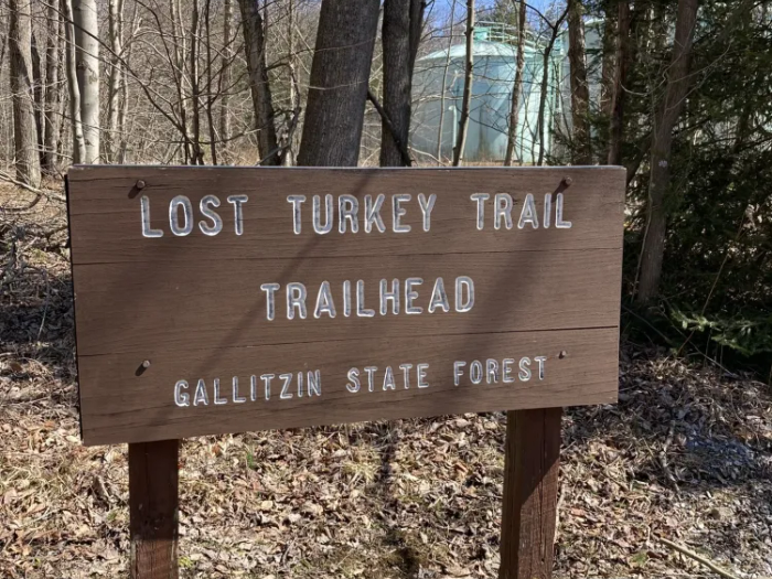 Lock Turkey Trail Signage (Credit: AllTrails user Nick Singer)