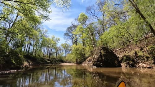 A big rock on the river (Credit: pcumalander-frick)