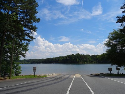 Boat Launch at Twelve Mile Recreation Area (Credit: http://femmeaufoyer2011.blogspot.com/2015/06/)