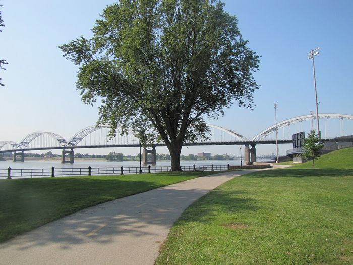 MRT / Davenport Riverfront Trail