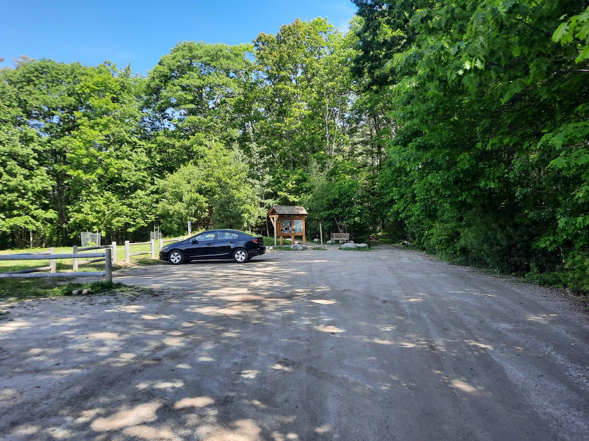 The spacious and flat parking area for Hope Woods.