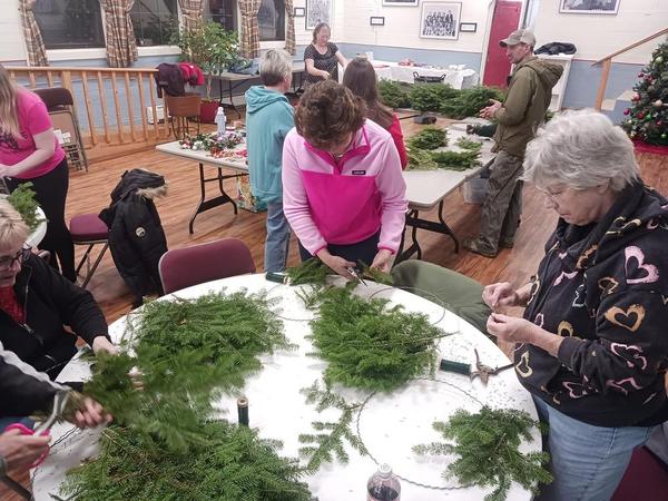 Tipping & Wreath Workshop