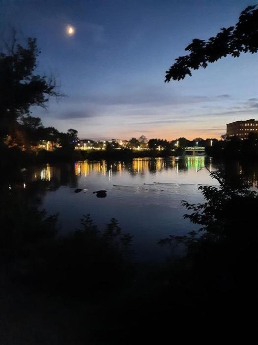 A night time shot towards downtown Westbrook (Credit: boothy52)