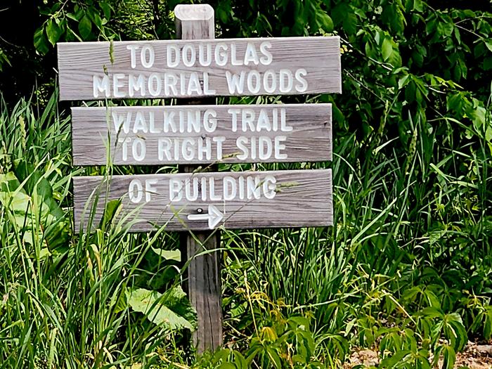 North trailhead by grange (Credit: Enock Glidden)