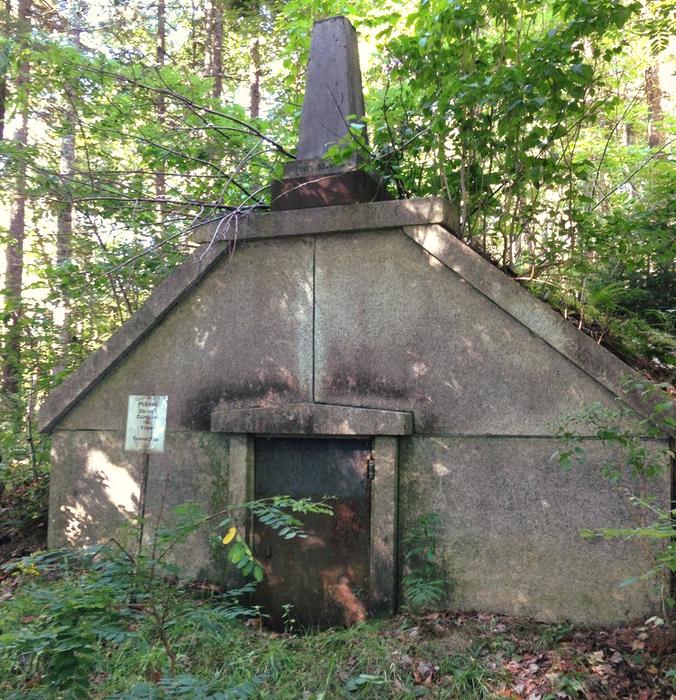 Colonel Black's Tomb (Credit: Woodlawn Museum)