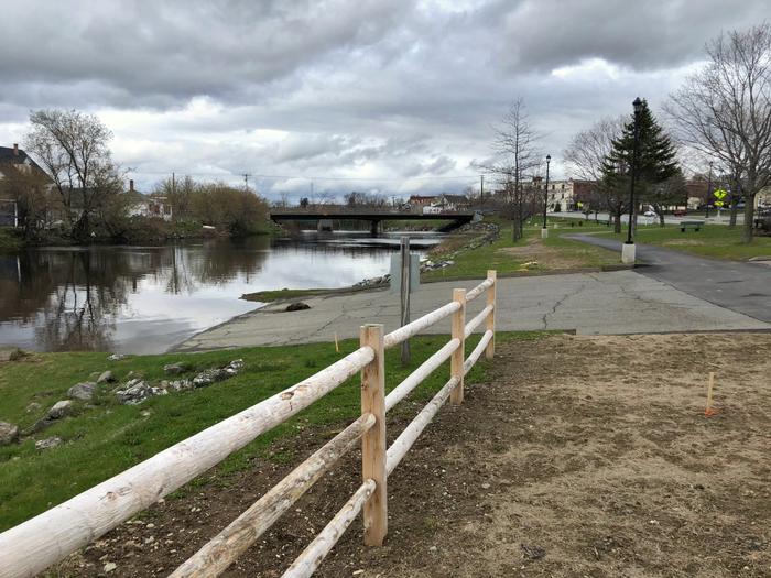 Foreground: put-in and take-out at Riverside Park in Presque Isle. Do NOT go towards bridge, dangerous dam just beyond. (Credit: Zip Kellogg)
