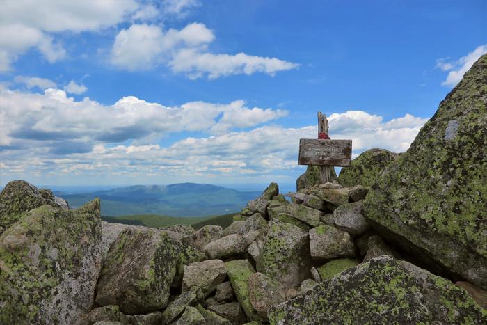 North Brother Summit (Credit: Hope Rowan)