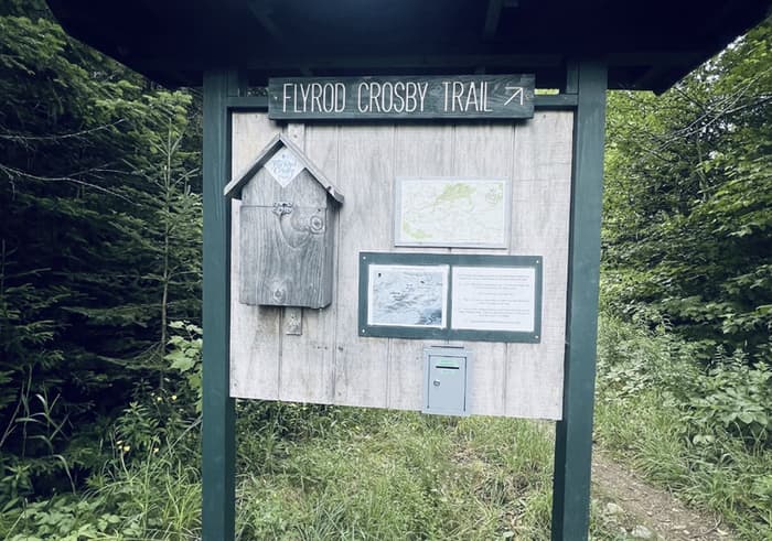 Trailhead (Credit: High Peaks Alliance)