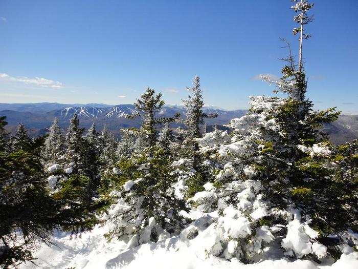 A view from the top, Sunday River ski resort (Credit: Remington34)