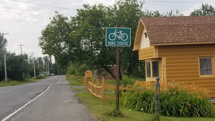 Section of path that follows the road (Credit: Enock Glidden)