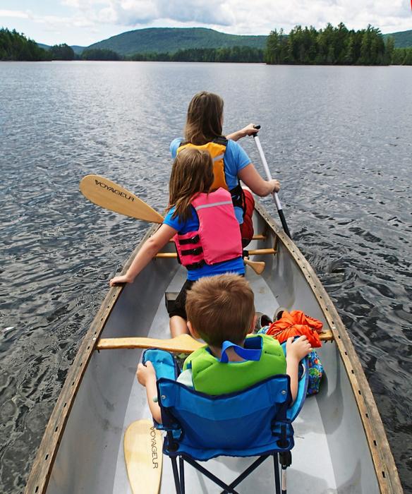 A family canoe trip on Prong Pond (Credit: Bureau of Parks and Lands)