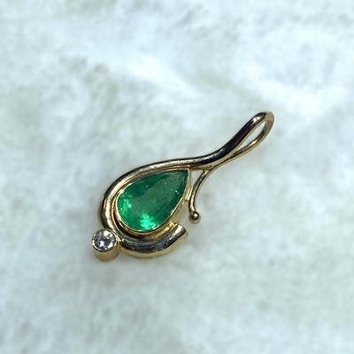 Emerald and Diamond Pendant