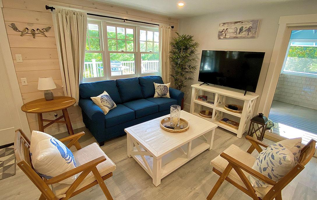 living room in the sugar maple rental