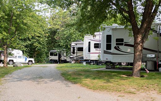 campers at smuggler's den campground